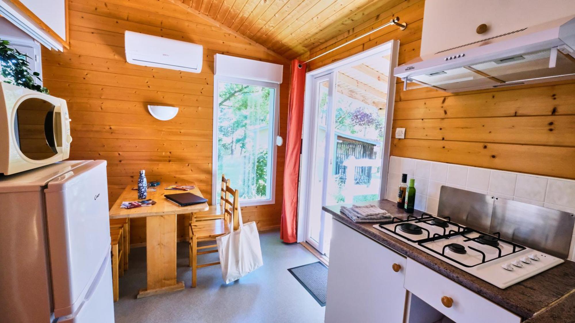 Camping Le Couriou Recoubeau-Jansac Ngoại thất bức ảnh