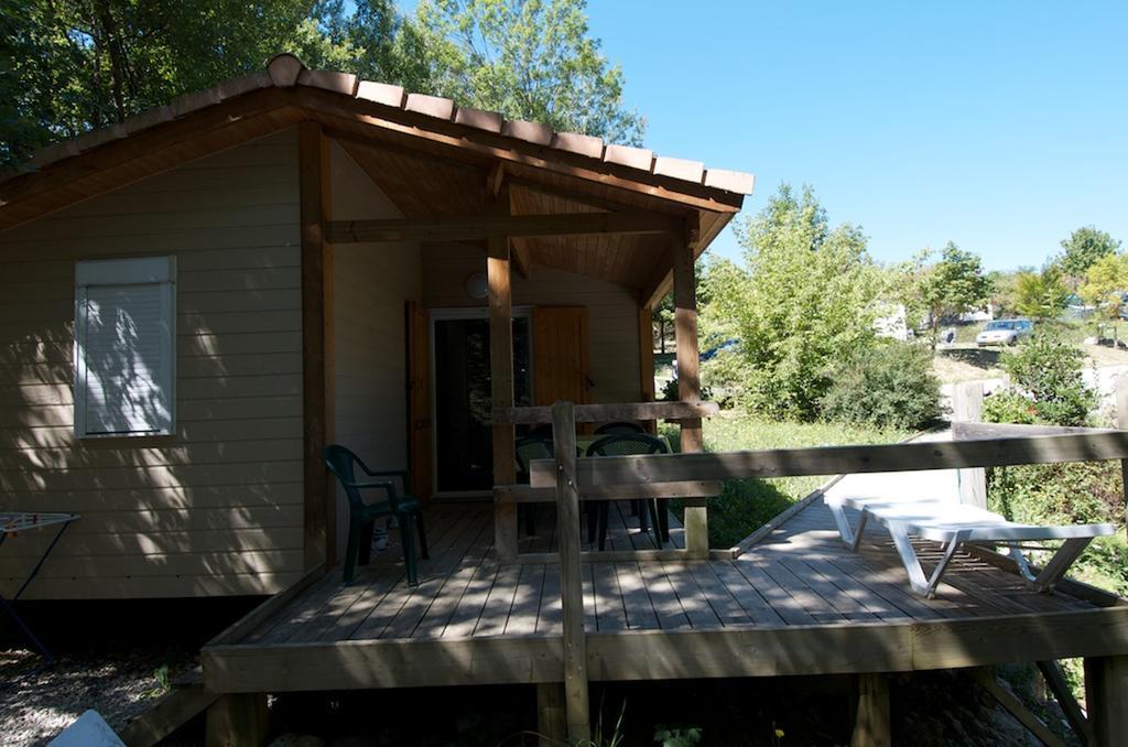 Camping Le Couriou Recoubeau-Jansac Ngoại thất bức ảnh