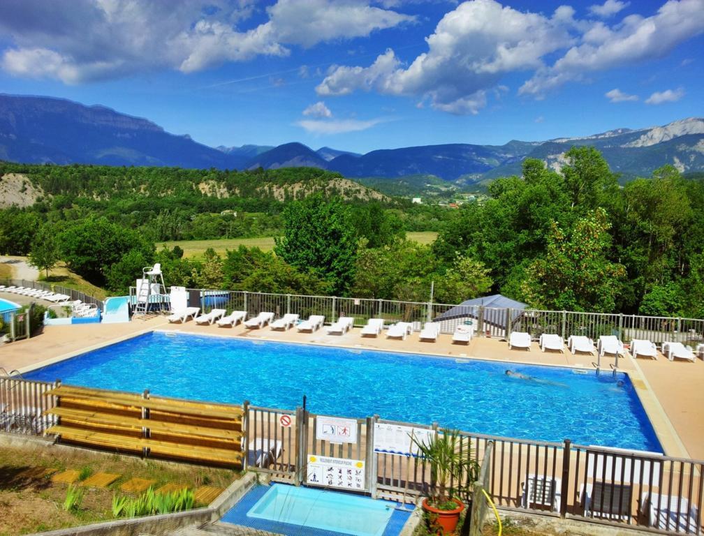 Camping Le Couriou Recoubeau-Jansac Ngoại thất bức ảnh
