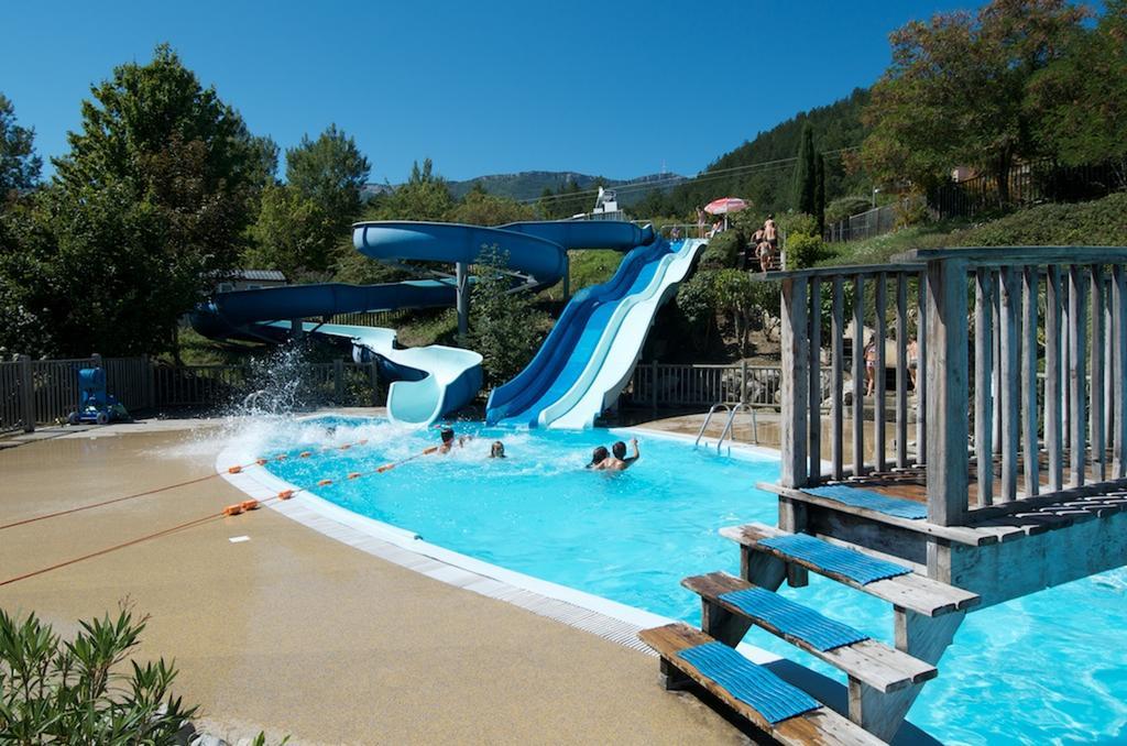 Camping Le Couriou Recoubeau-Jansac Ngoại thất bức ảnh